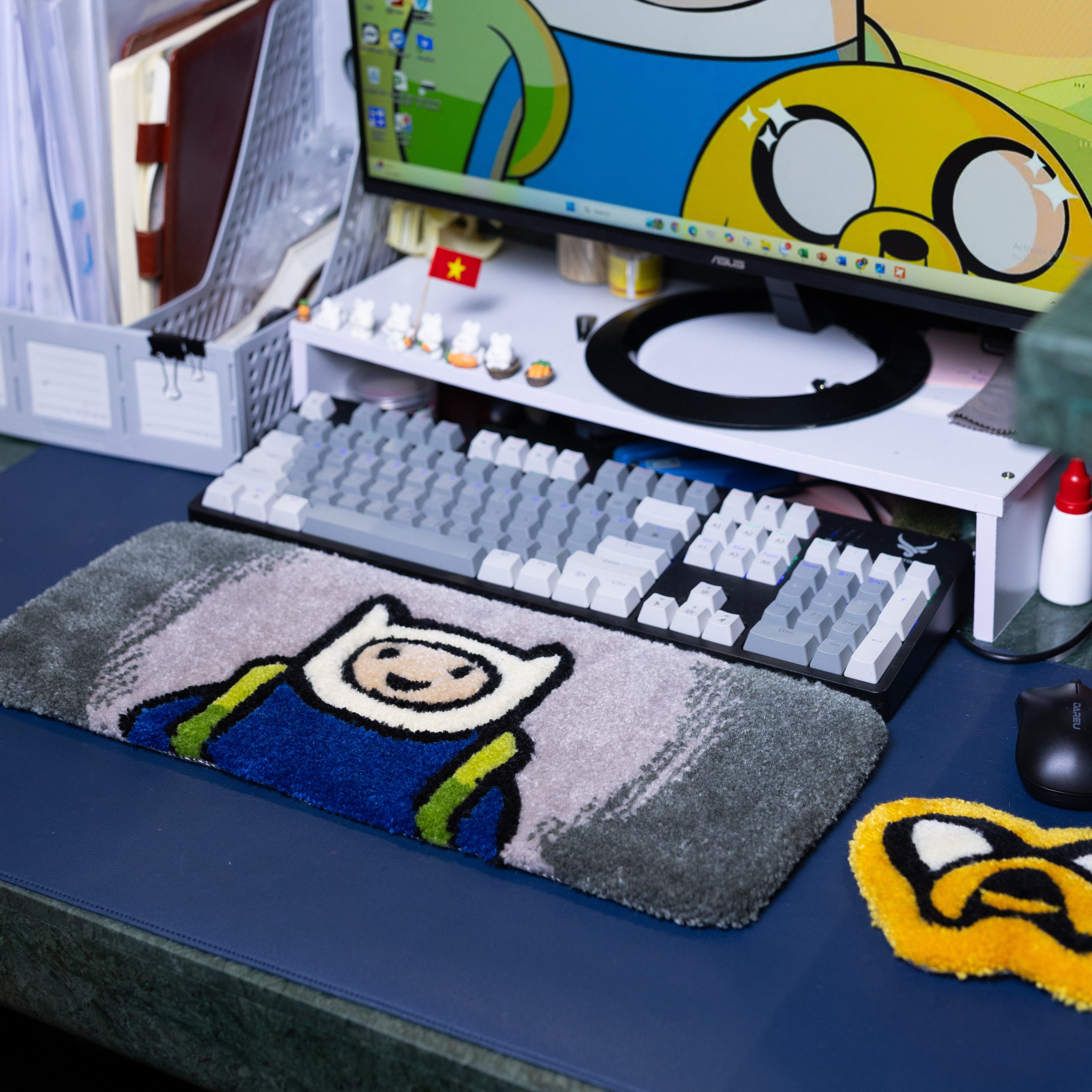 Finn Adventure Time Tufted Keyboard Rug – Handmade Desk Mat for Gamers & Cartoon Fans